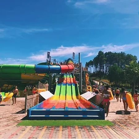 Aldeamento Turístico Naturwaterpark - Parque De Diversões Do Douro