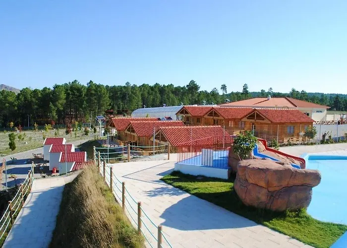 Aldeamento Turístico Naturwaterpark - Parque De Diversões Do Douro